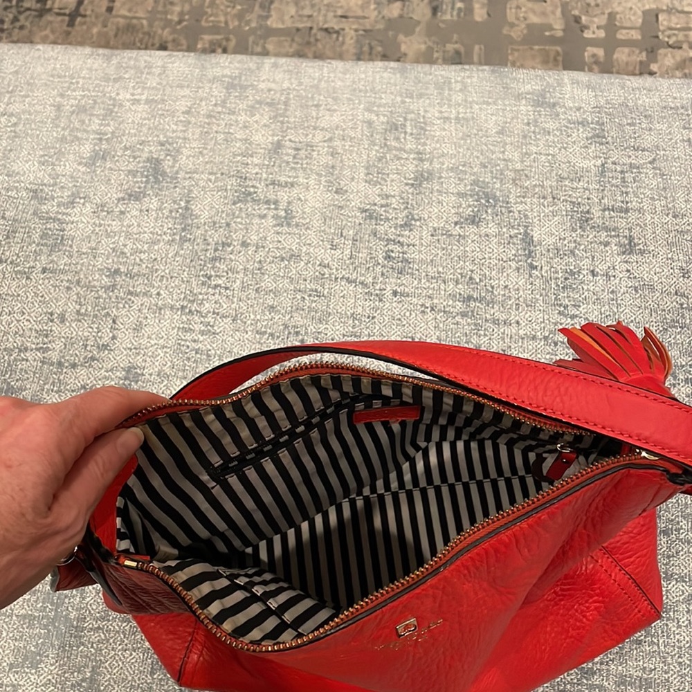 Kate Spade pebbled leather hobo in poppy red - Picture 4 of 4